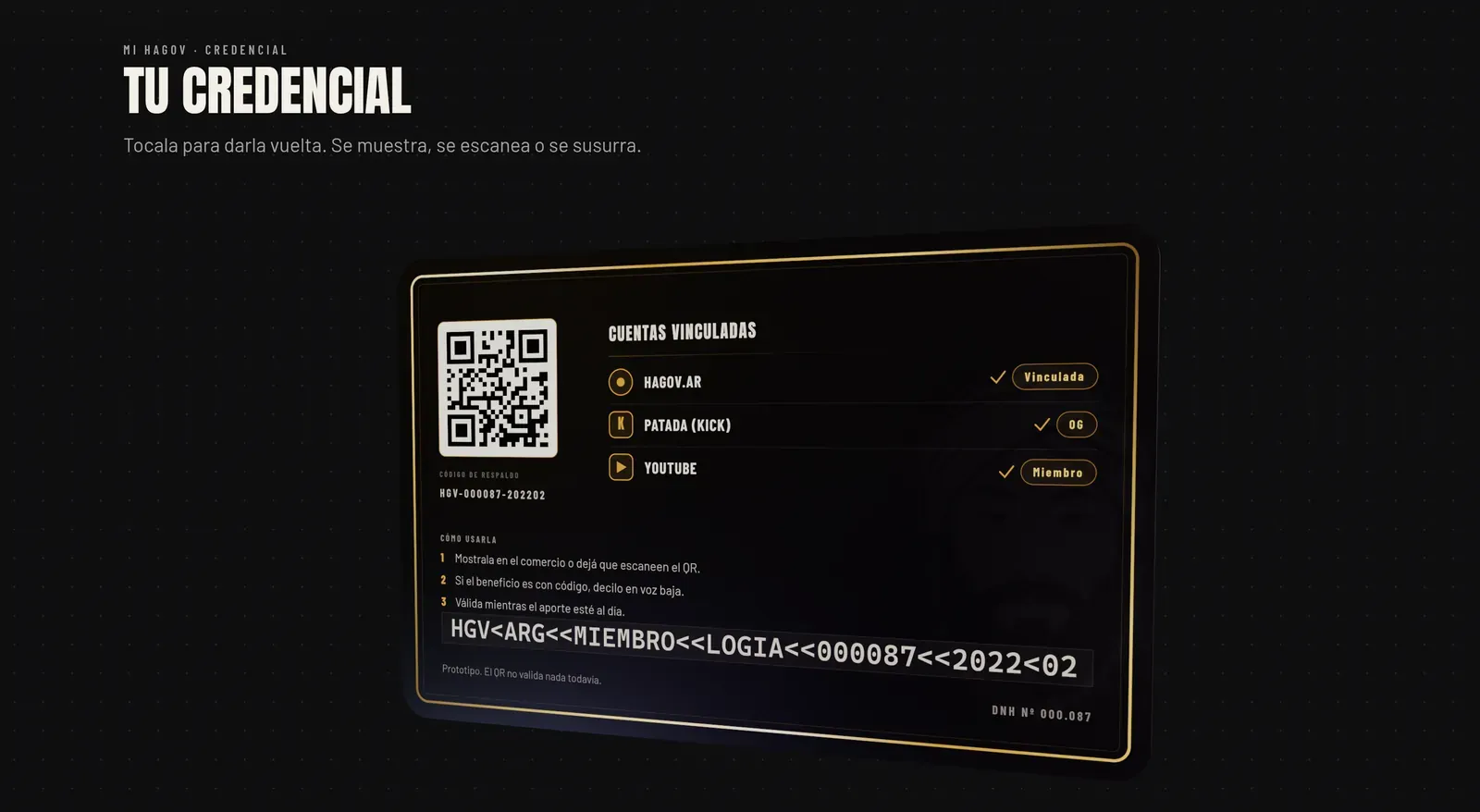 Dorso de la credencial con QR y cuentas vinculadas
